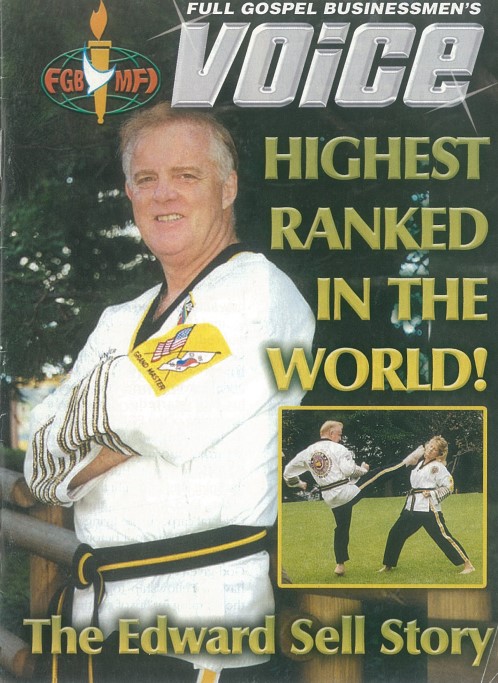 2000 October VOICE Magazine